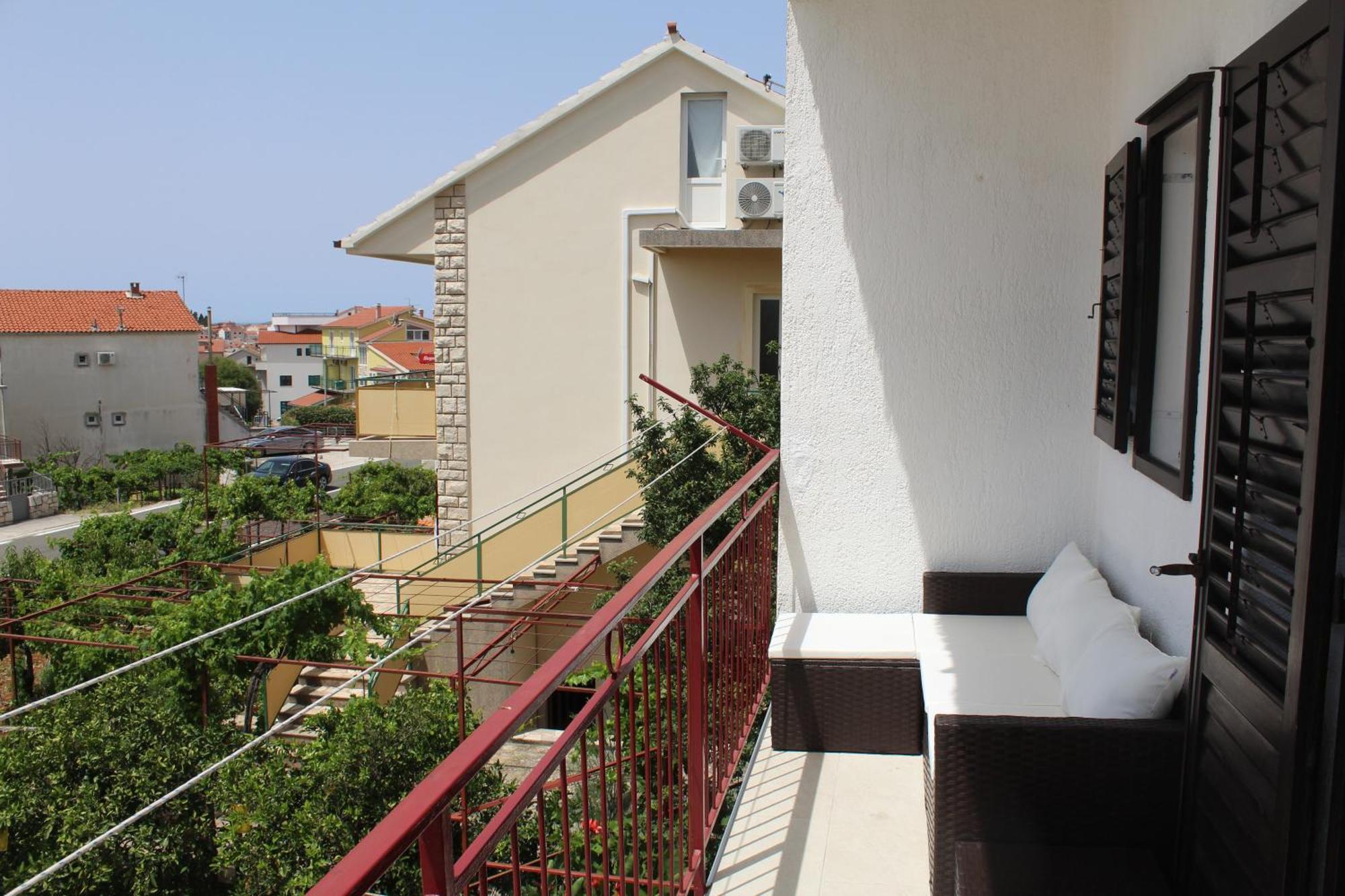 Frajla Apartment Primosten