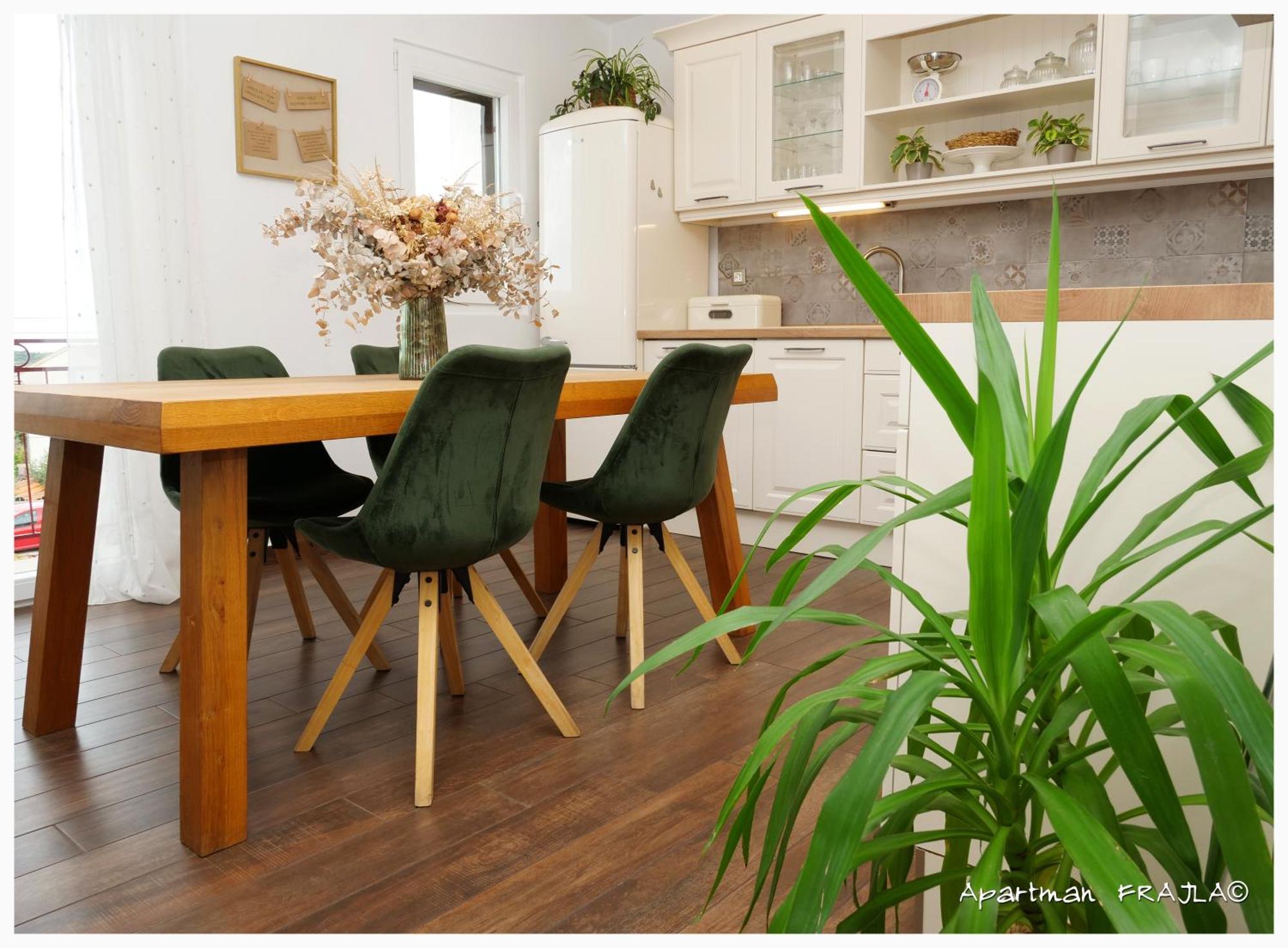 Apartment Frajla *